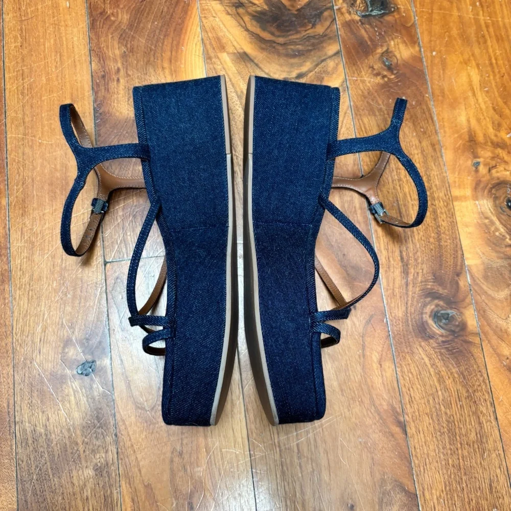 NWOT Reformation Zolanda Platform Sandal in Dark Denim 9